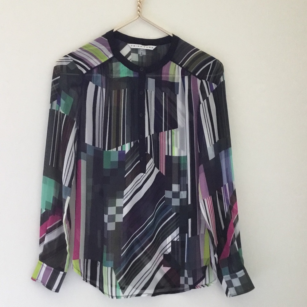 Trina Turk top geometric print size XS 100% silk